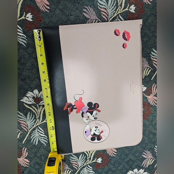 Authentic Kate Spade Laptop sleeve - Picture 7 of 7